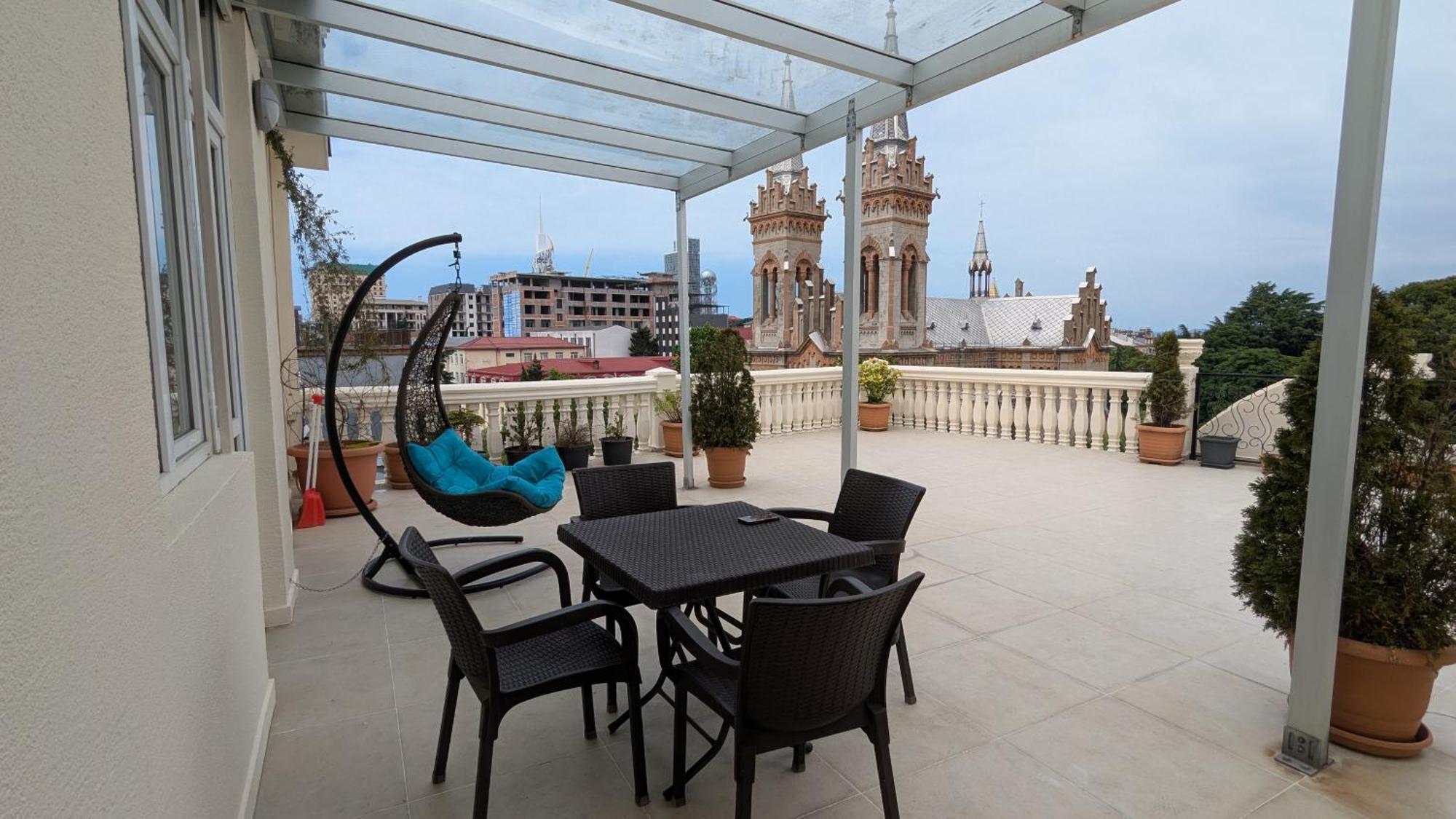 Sunrise Apartment Batumi Exterior photo