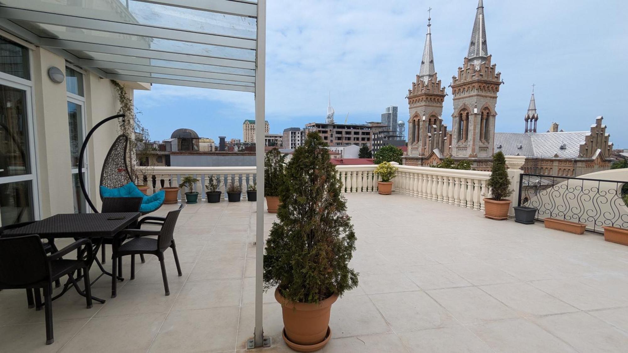Sunrise Apartment Batumi Exterior photo